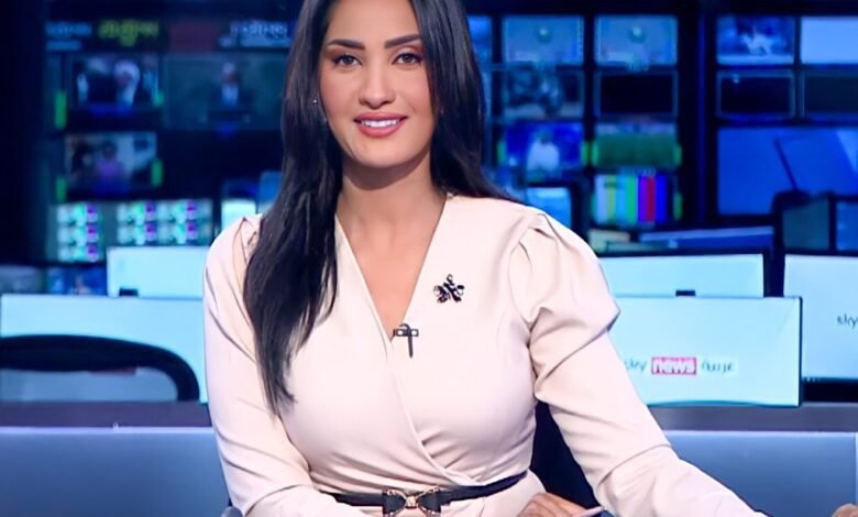 إعلان رسمي بأوامر قبض على تسابيح مبارك خاطر و7 آخرين