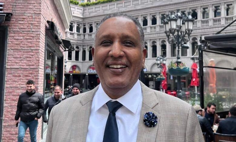 قطر : السجن والإبعاد للدكتور الوليد مادبو في قضية حرم علي كرتي